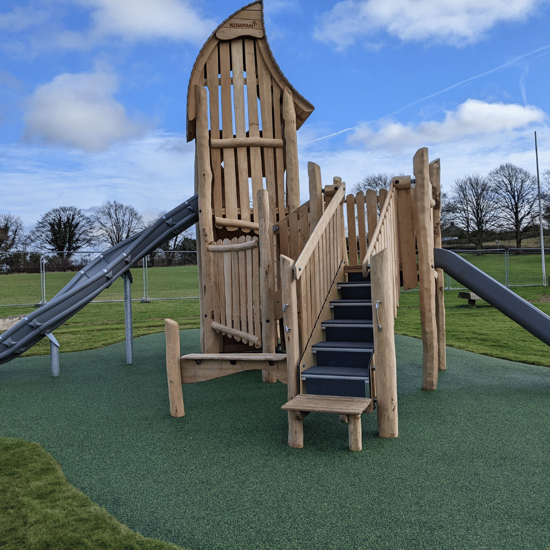 rear photo of play area in souldern village hall playground